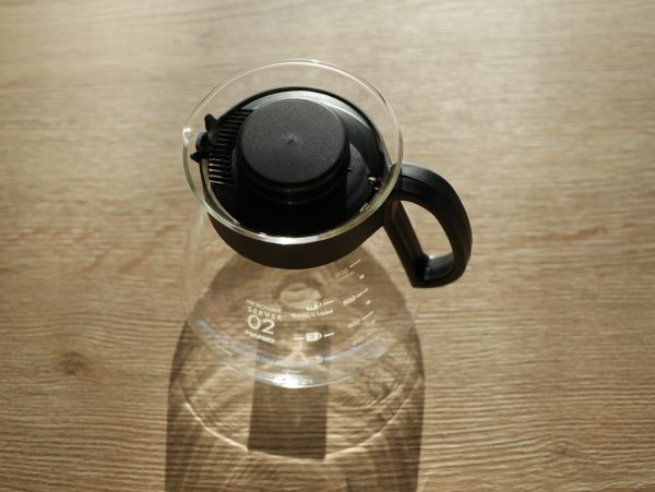 Serwer Hario V60-02. Mały dzbanek do kawy.